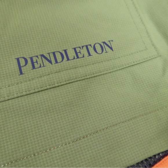 Pendleton Outdoorsmen Ripstop Poly w Hidden Stowaway Hood Windbreaker NWT - Picture 7 of 11